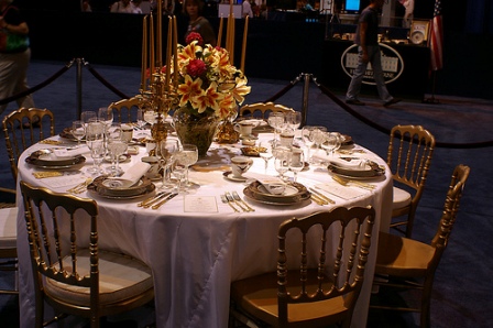 table etiquette, proper table manners, dinner table etiquette, tipping etiquette